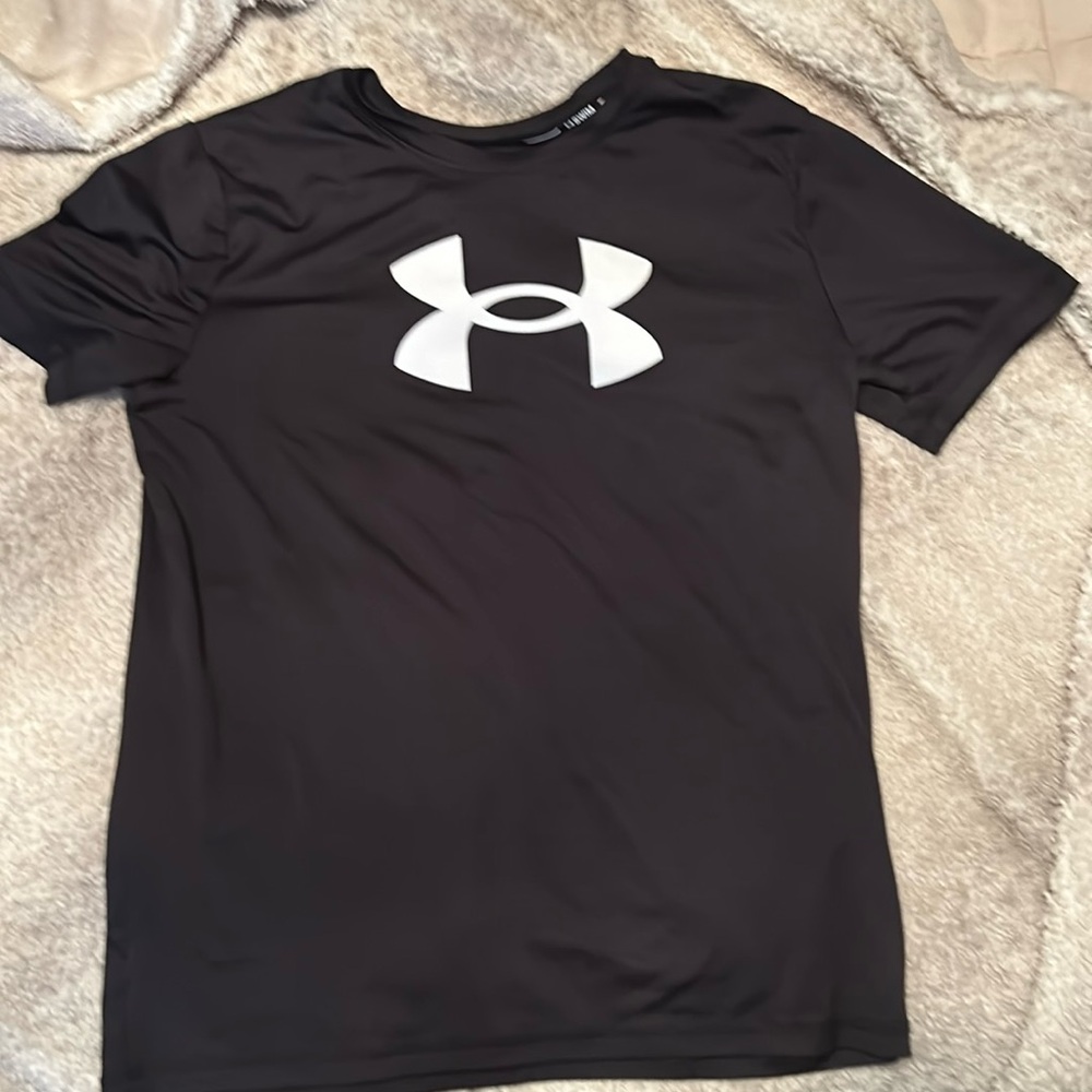Under Armour t-shirt